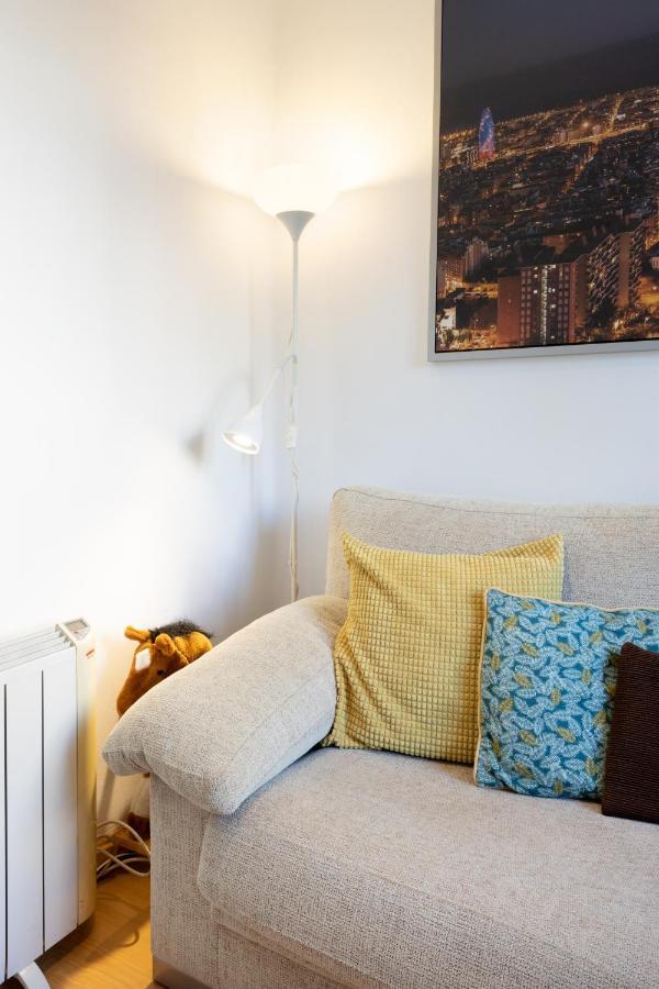 Cute Apartment In Sants Station With Hbo & Alexa & Ac Barcelona Exteriör bild