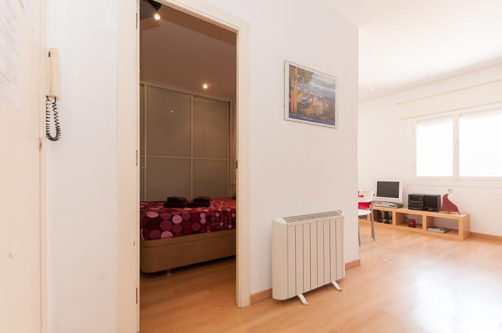 Cute Apartment In Sants Station With Hbo & Alexa & Ac Barcelona Exteriör bild