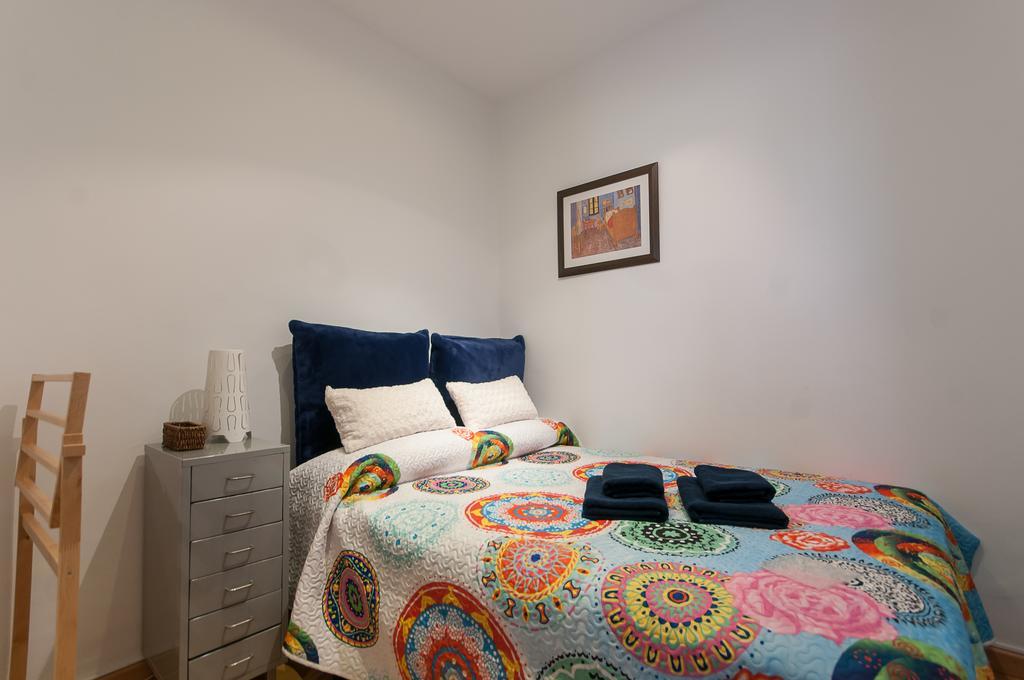 Cute Apartment In Sants Station With Hbo & Alexa & Ac Barcelona Exteriör bild